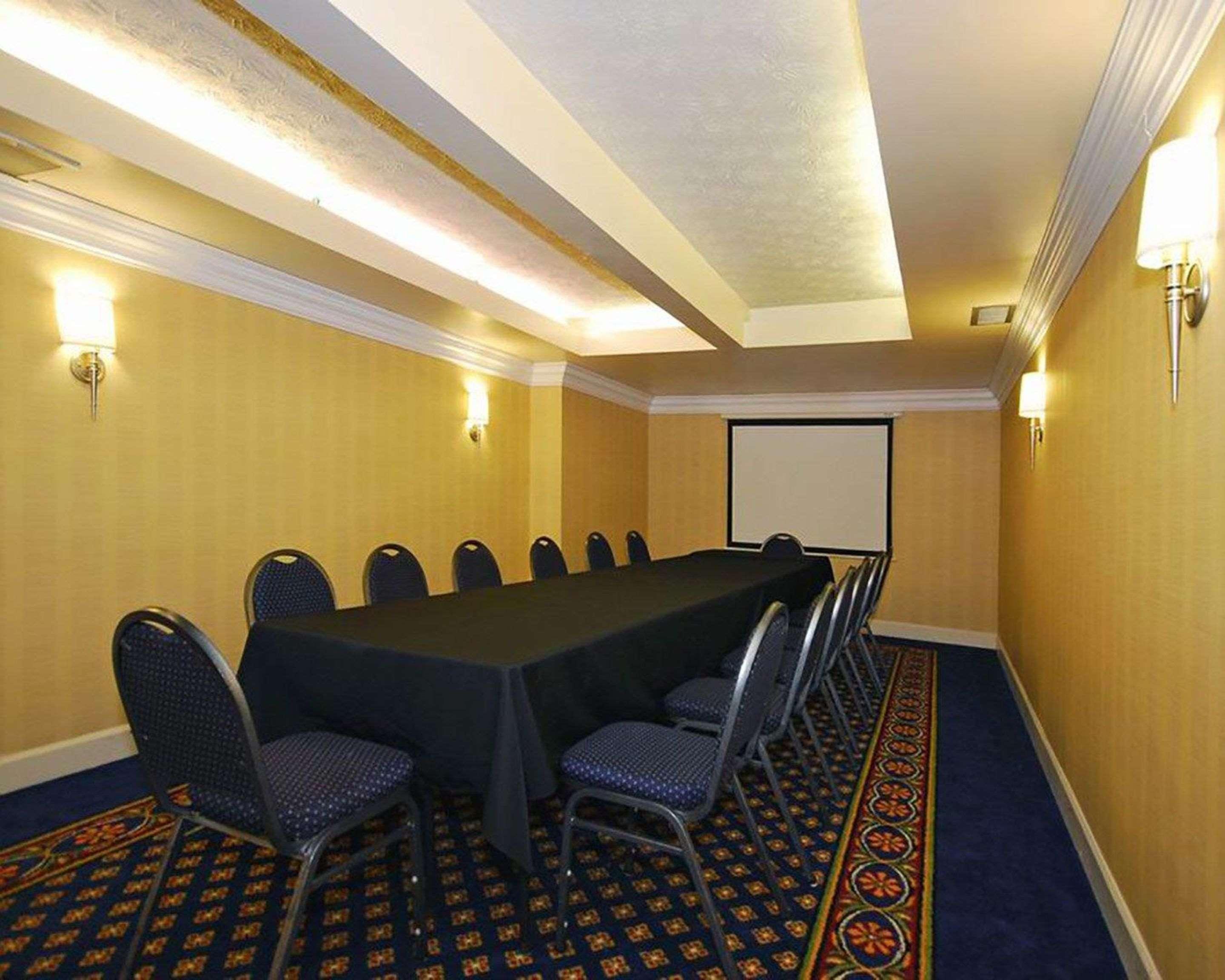 Comfort Inn Springfield Exterior photo