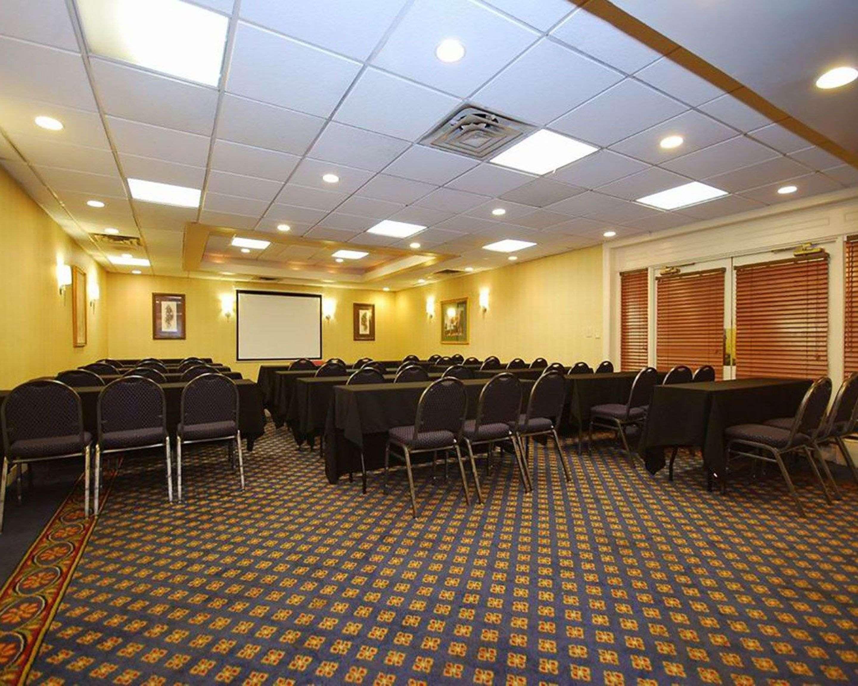Comfort Inn Springfield Exterior photo